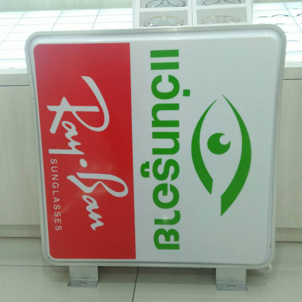 ป้ายกล่องไฟแนวตั้ง ตั้งพื้น ขนาด 150 ×30 ซม